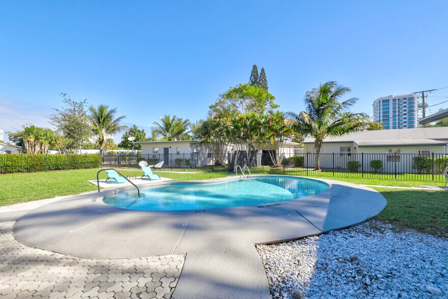 More Photos Of 741 Hibiscus Ave, Pompano Beach Apartments For Sale