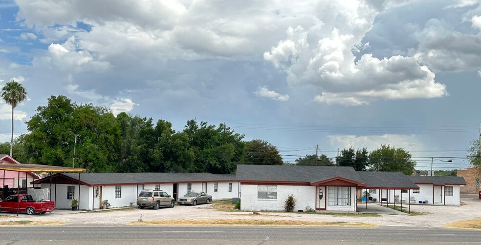 Primary Photo Of 164 W Old Highway 83, Rio Grande City Apartments For Sale