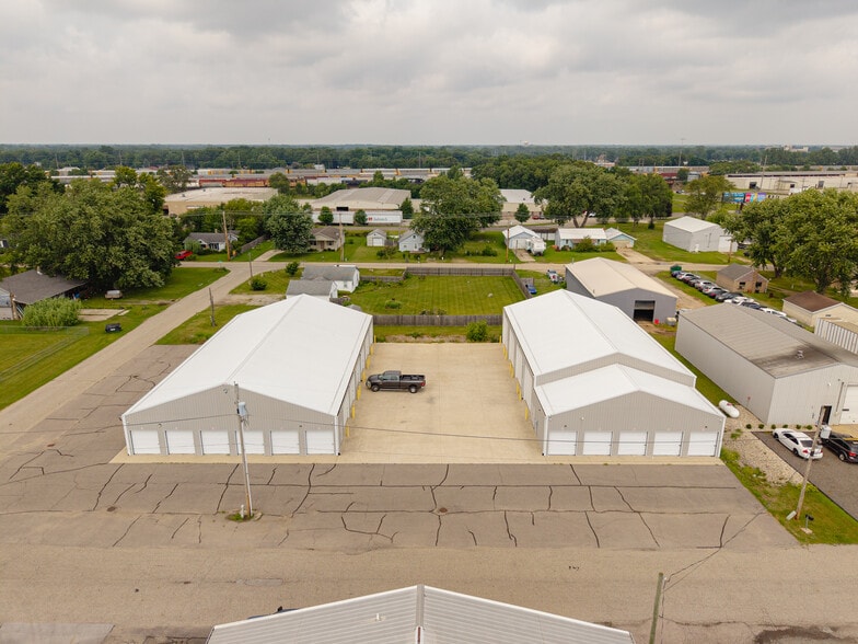 More Photos Of , Elkhart Unknown For Sale