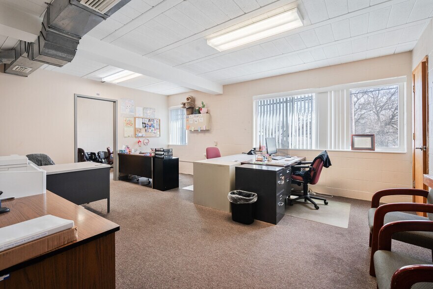 More Photos Of 618 S Main St, Kokomo Specialty For Sale