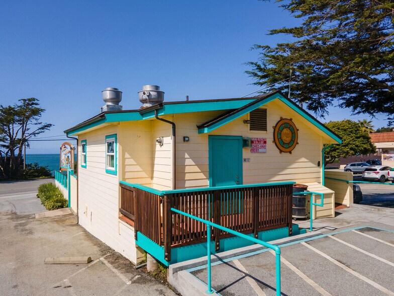 More Photos Of 8465 Cabrillo Hwy, Montara Restaurant For Sale