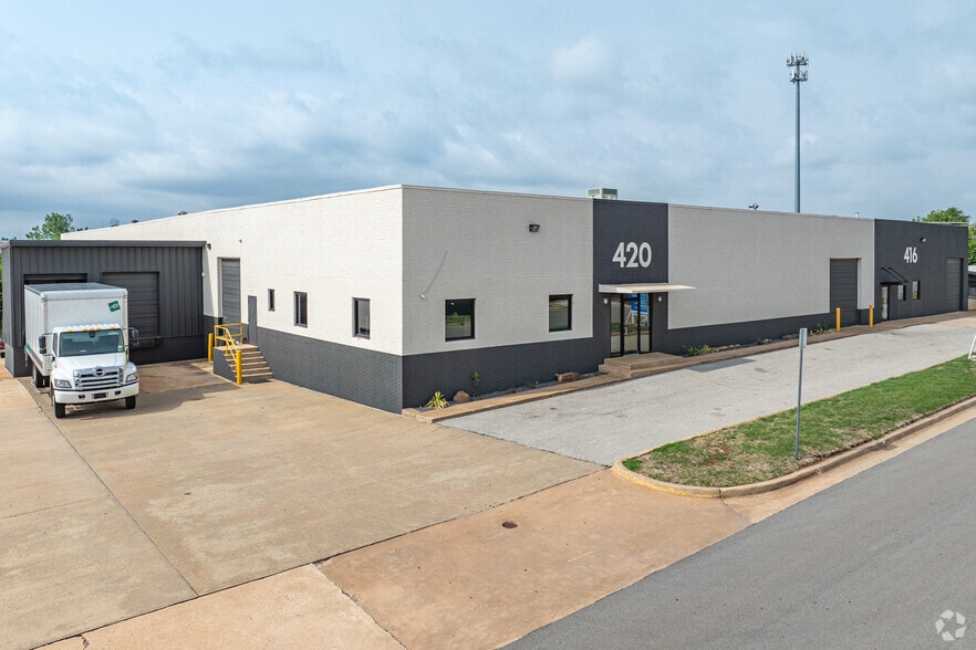 Primary Photo Of 416 NE 48th St, Oklahoma City Warehouse For Lease