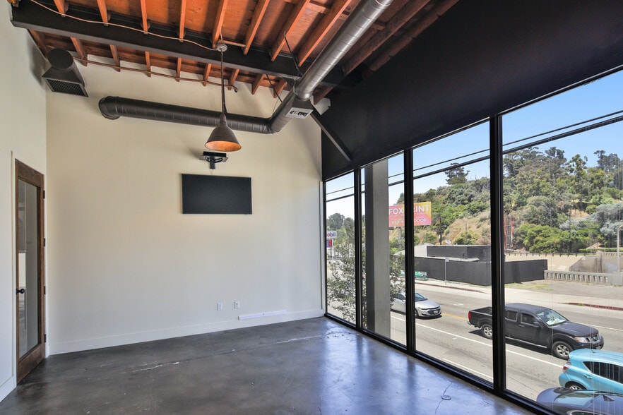 More Photos Of 3211 Cahuenga Blvd W, Los Angeles Loft Creative Space For Sale