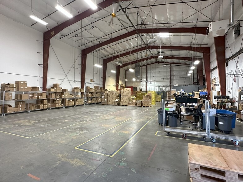 More Photos Of 2123 W Elmore St, Seattle Warehouse For Lease