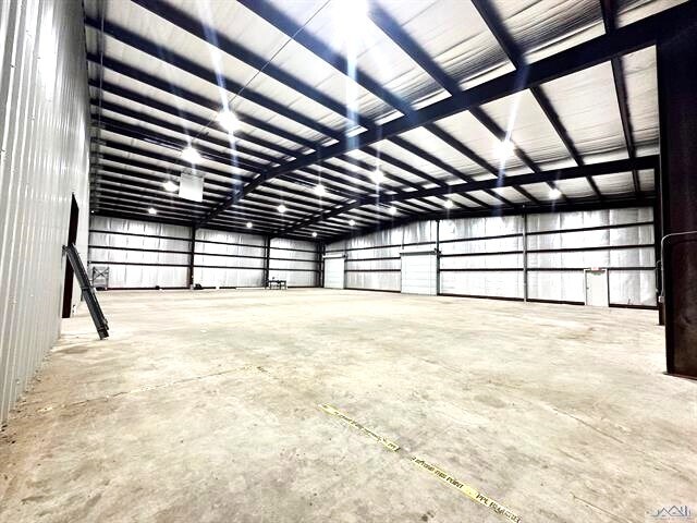 More Photos Of 2160 Grand Caillou Rd, Houma Distribution For Lease
