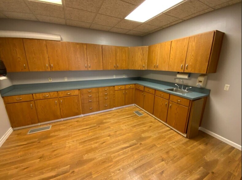 More Photos Of 1778 N State St, Orem Office For Sale