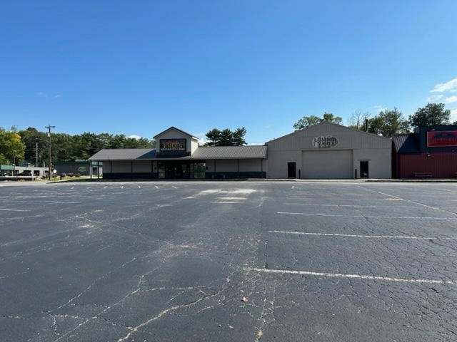 Primary Photo Of 512 Barrett Blvd, Henderson Freestanding For Sale