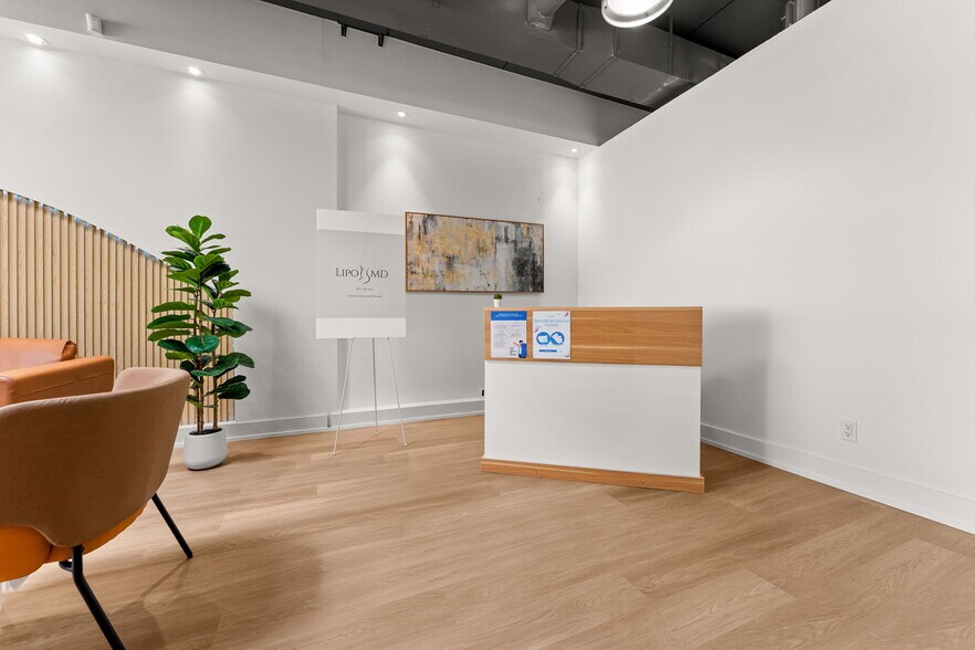 More Photos Of 21 Camden St, Toronto Office For Sale