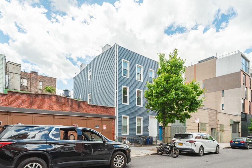 More Photos Of 76 Java St, Brooklyn Apartments For Sale