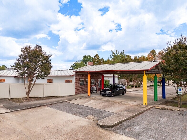 More Photos Of 17273 Highway 44, Prairieville Daycare Center For Lease