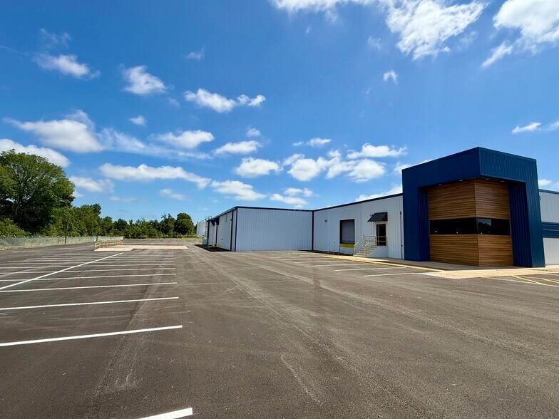 More Photos Of 13343 Interstate 20 E, Tyler Warehouse For Lease