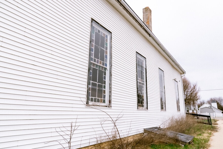 More Photos Of 13790 Main st, Sedalia Flex For Sale