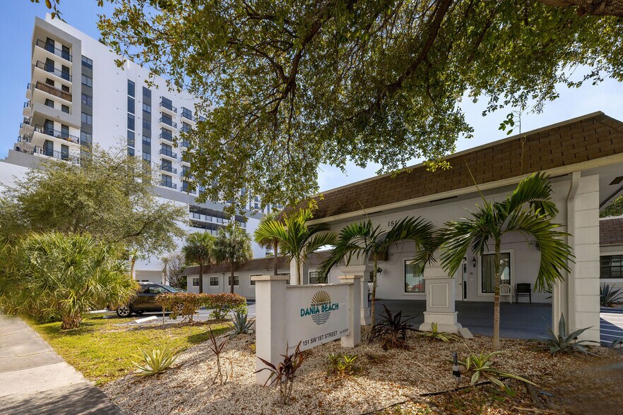 More Photos Of 151 SW 1st St, Dania Beach Assisted Living For Lease