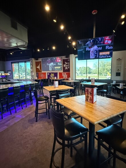 More Photos Of 1425 FM 1463 Rd, Katy Storefront For Sale