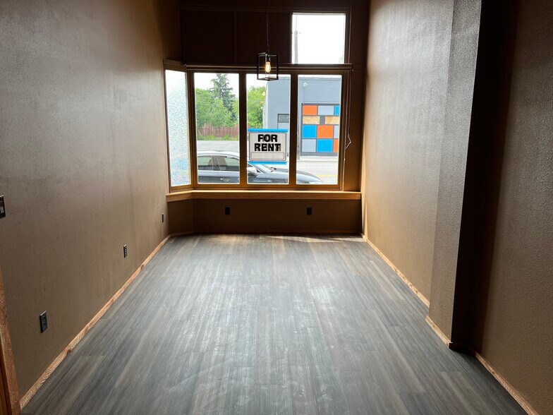 More Photos Of 1517 E Sprague Ave, Spokane Storefront Retail Office For Sale