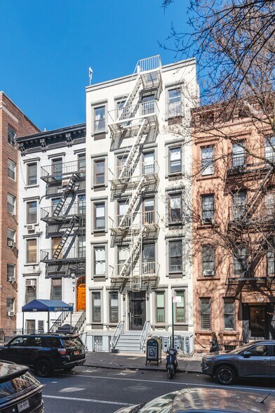 More Photos Of 337 E 77th St, New York Apartments For Sale