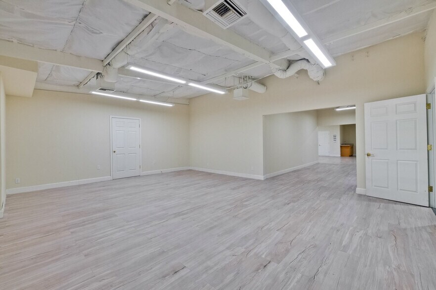 More Photos Of 853 Brown Rd, Fremont Research And Development For Lease