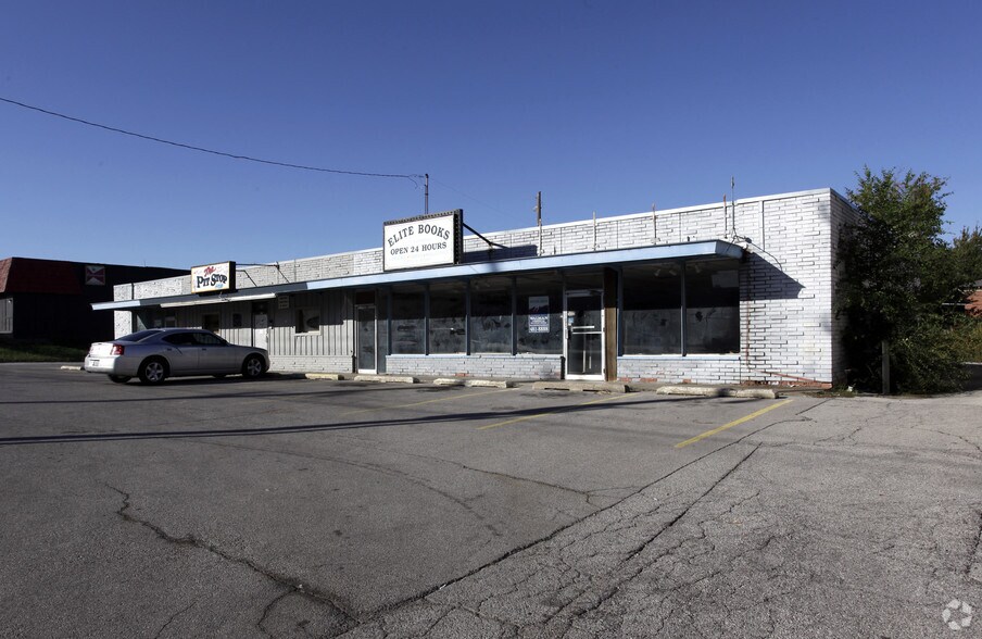 More Photos Of 812-818 S Sheridan Rd, Tulsa Unknown For Lease