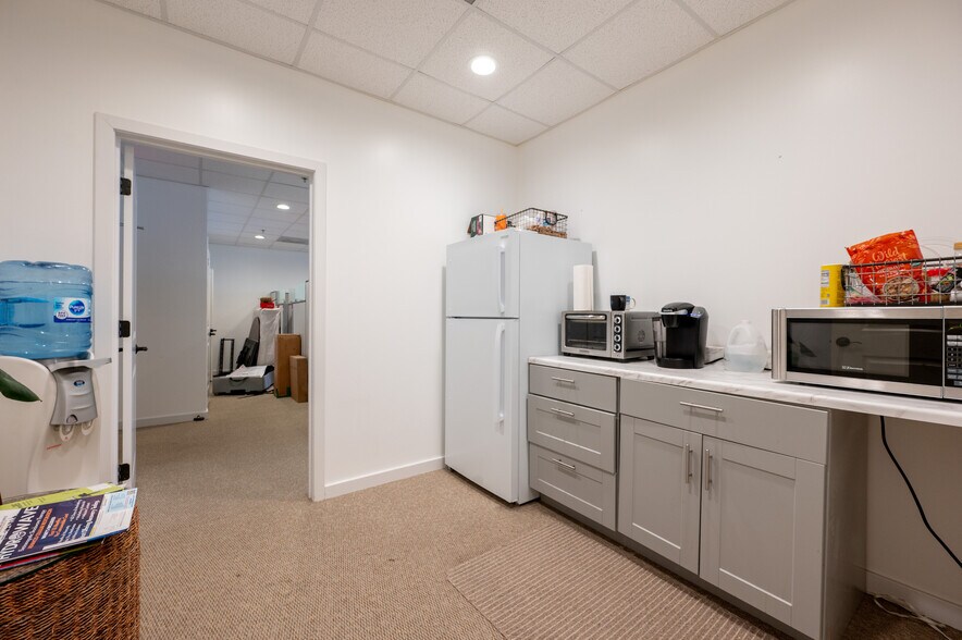 More Photos Of 608 Melvin Ave, Annapolis Office Residential For Lease