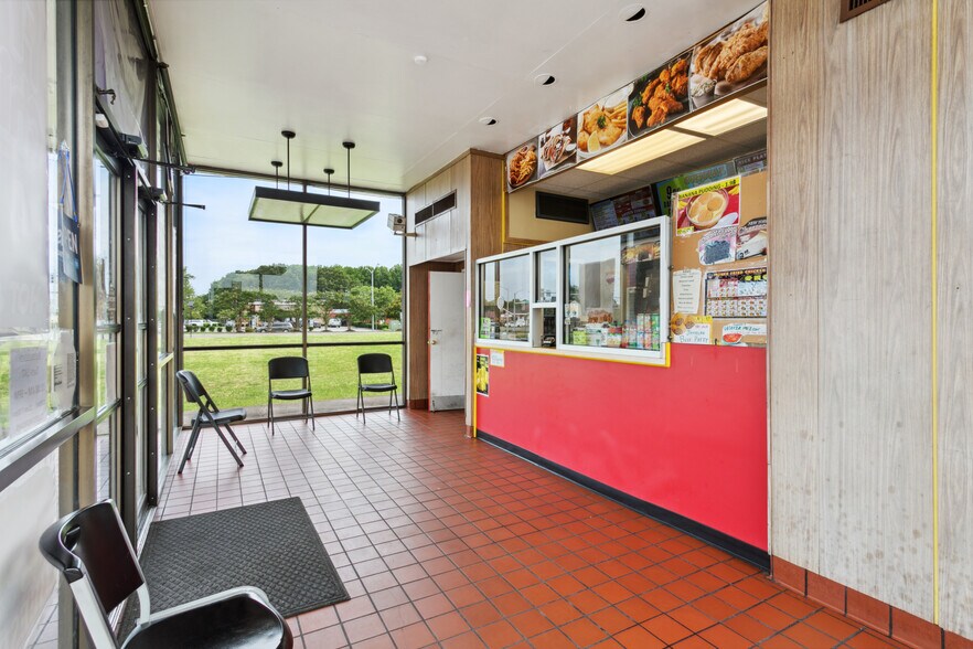 More Photos Of 3332 Victory Blvd, Portsmouth Fast Food For Sale