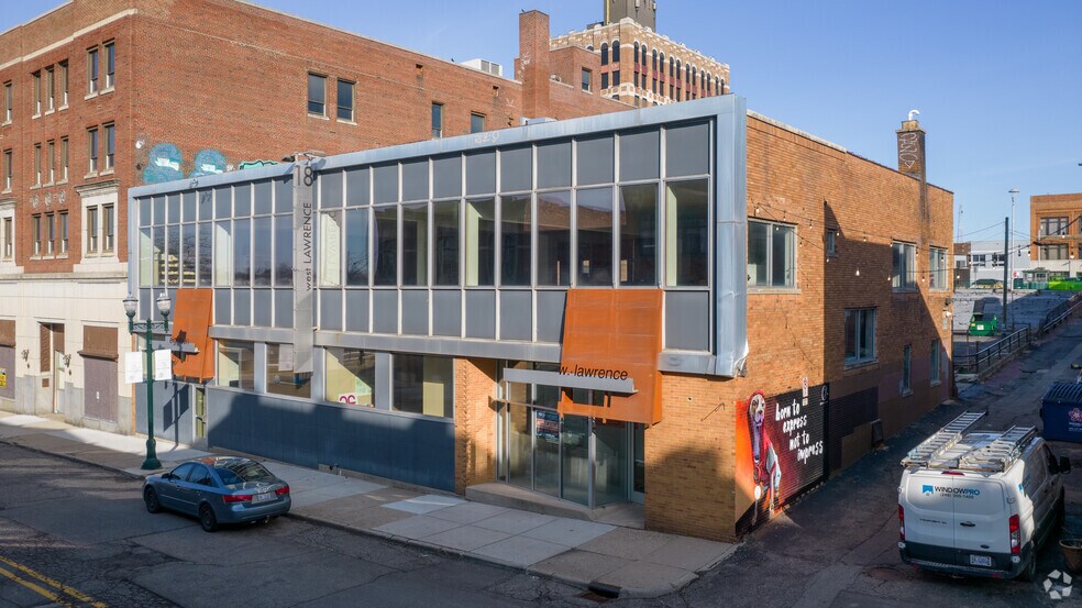 Primary Photo Of 18 W Lawrence St, Pontiac Loft Creative Space For Sale