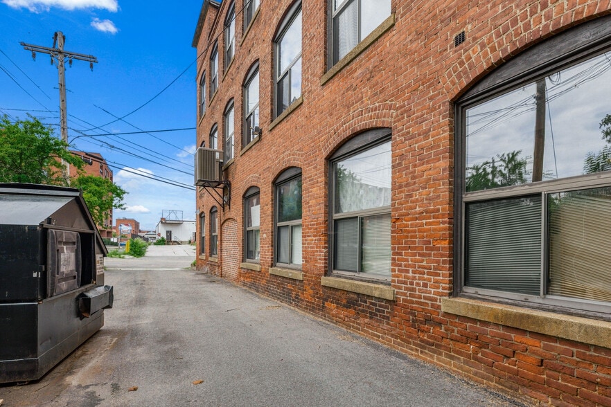 More Photos Of 103 Roxbury St, Keene Office For Sale