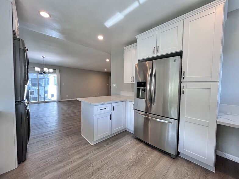 More Photos Of 810 G Ave, Coronado Apartments For Sale