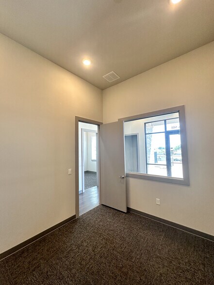 More Photos Of , Plano Office For Sale
