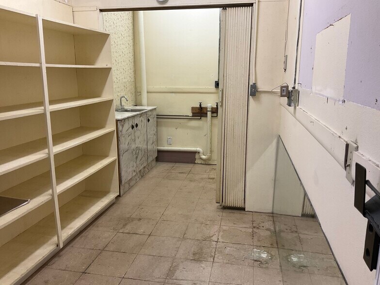 More Photos Of 16455 E Highway 40, Silver Springs Medical For Lease