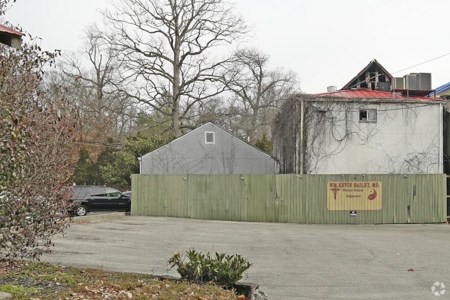 More Photos Of 116 Hotel Ave, Knoxville Office For Lease