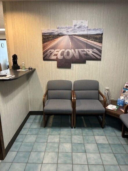 More Photos Of 155 Maple St, Springfield Medical For Sale