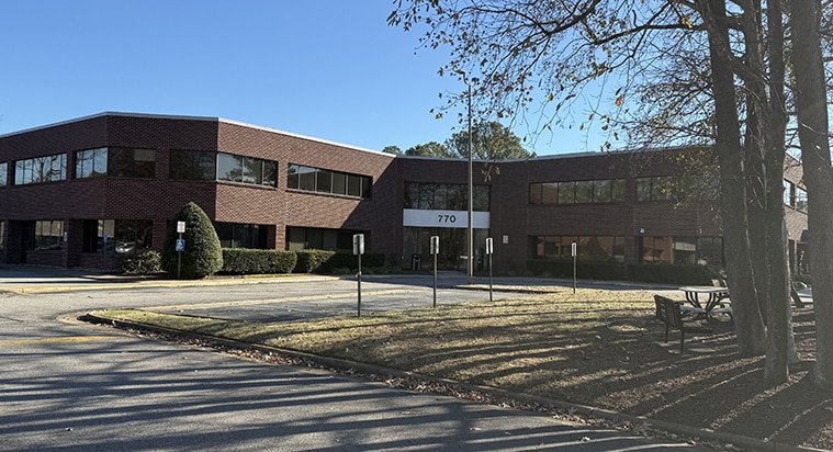 Primary Photo Of 770 Lynnhaven Pky, Virginia Beach Medical For Sale