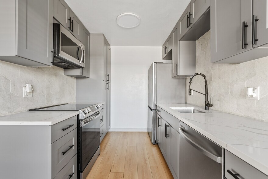 More Photos Of 4034 E Moreland St, Phoenix Multifamily For Sale