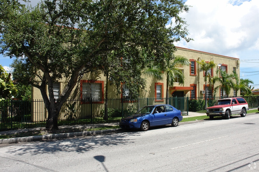 More Photos Of 2425 SW 6th St, Miami Apartments For Sale