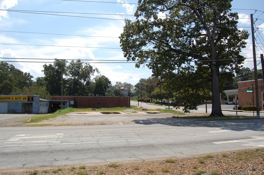 More Photos Of 3552 Perkins St, Hapeville Land For Lease