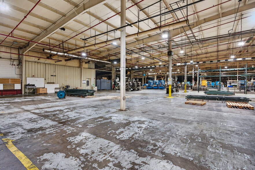 More Photos Of 310 Pennington Dr, Paris Manufacturing For Sale