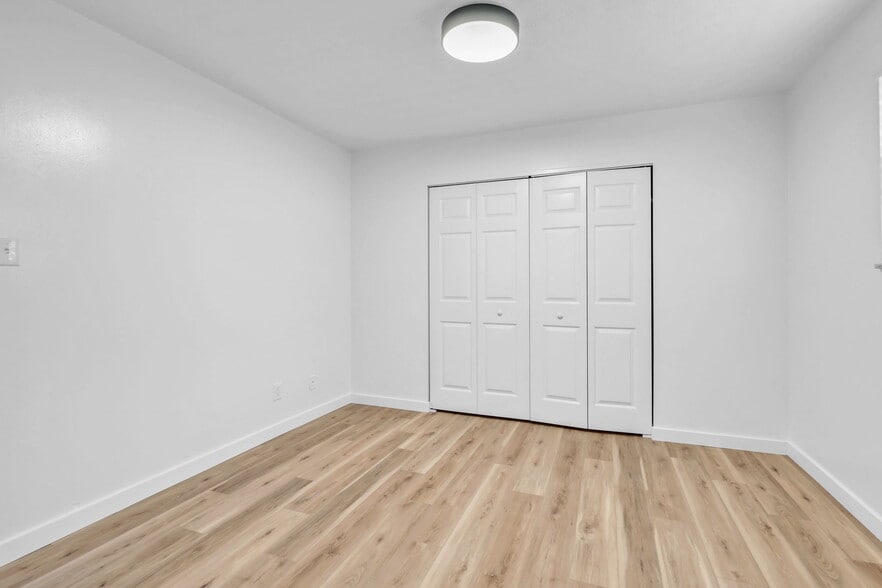 More Photos Of 4700 Upchurch Rd, Knoxville Apartments For Sale