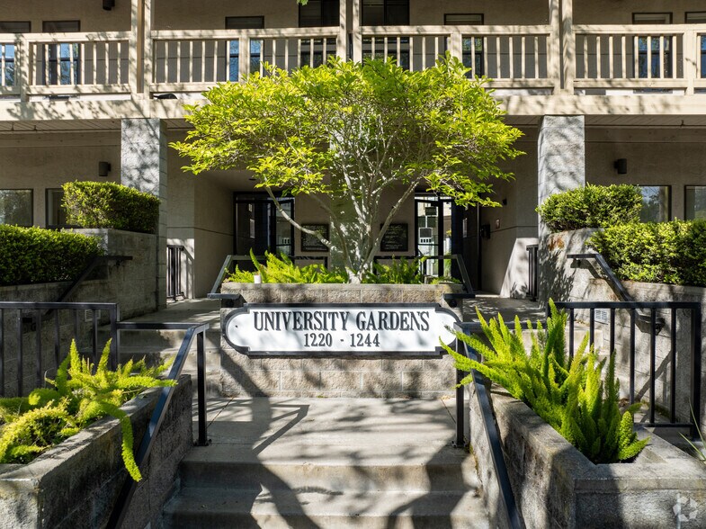 More Photos Of 1220-1244 University Dr, Menlo Park Medical For Lease