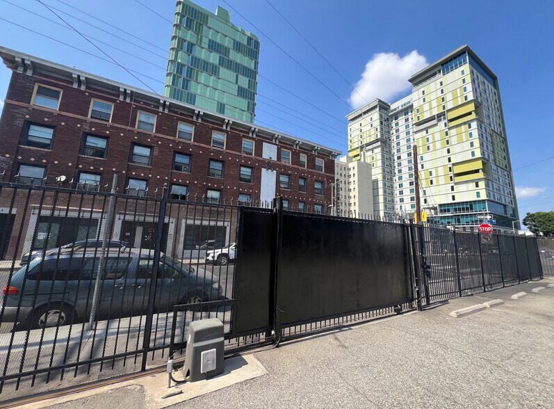 More Photos Of 606 E 6th St, Los Angeles Loft Creative Space For Sale