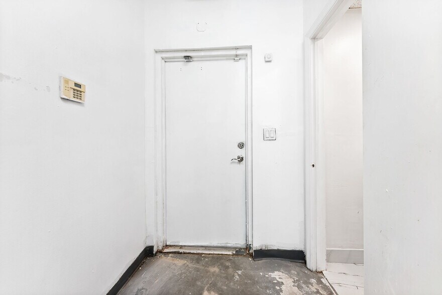 More Photos Of 8106-8186 N University Dr, Tamarac Unknown For Lease