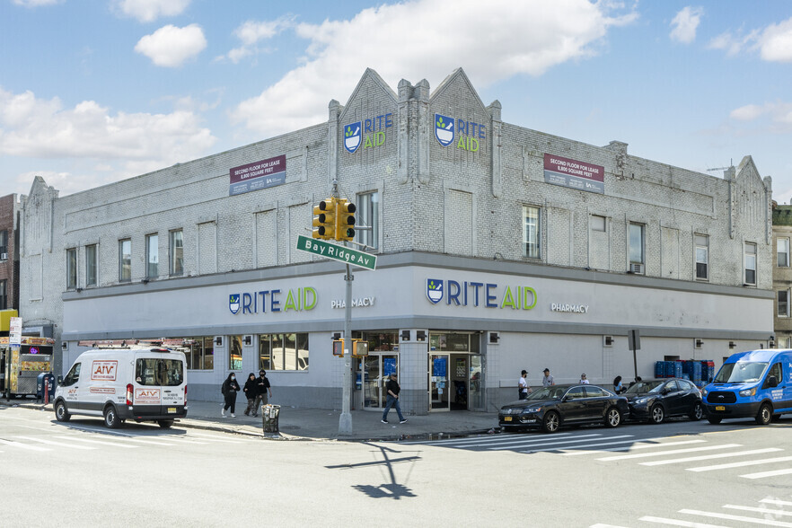 Primary Photo Of 6900 4th Ave, Brooklyn Drugstore For Lease