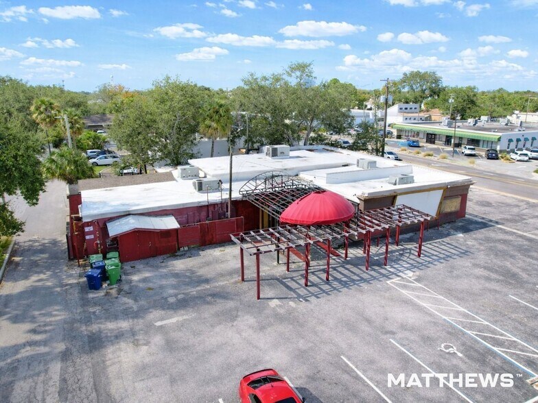 Primary Photo Of 2408 W Kennedy Blvd, Tampa Restaurant For Sale
