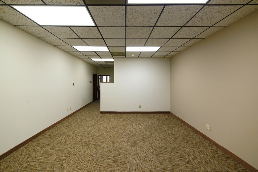 More Photos Of 1601 Lewis Ave, Billings Office For Lease
