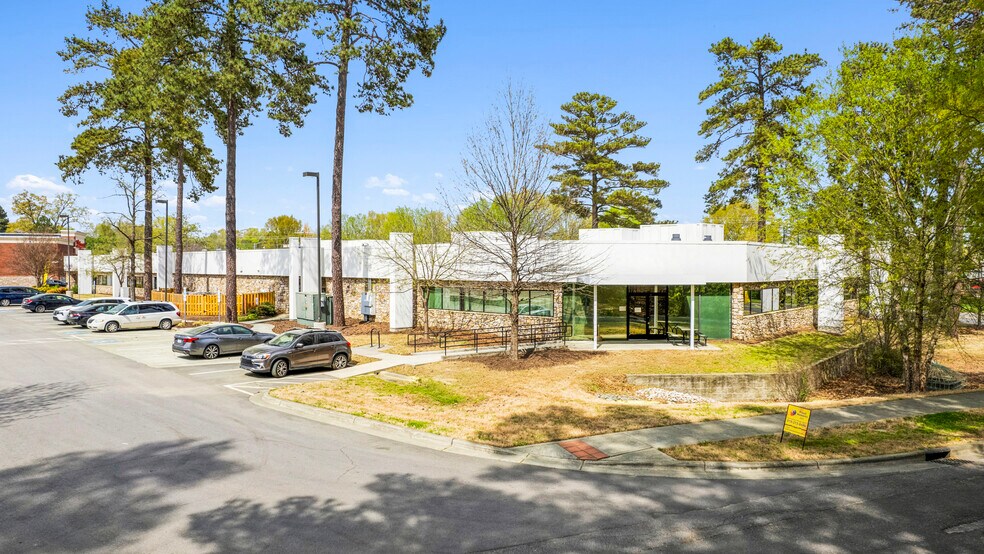 More Photos Of 3901 N Roxboro Rd, Durham Medical For Sale