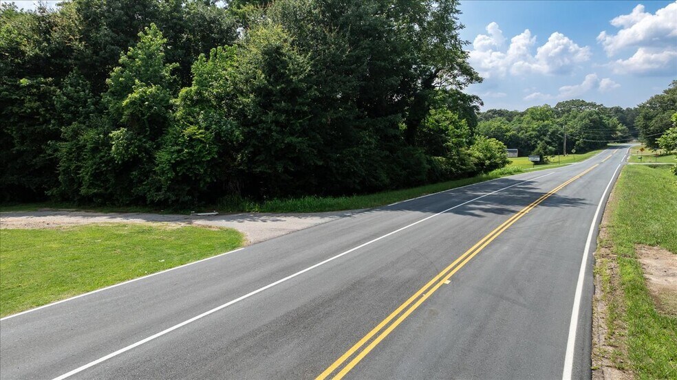 More Photos Of 9400 Commerce Rd, Athens Land For Sale
