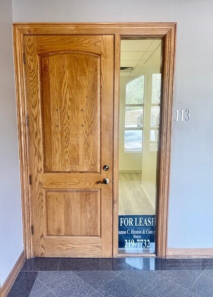 More Photos Of 4407 Bee Caves Rd, West Lake Hills Office For Lease