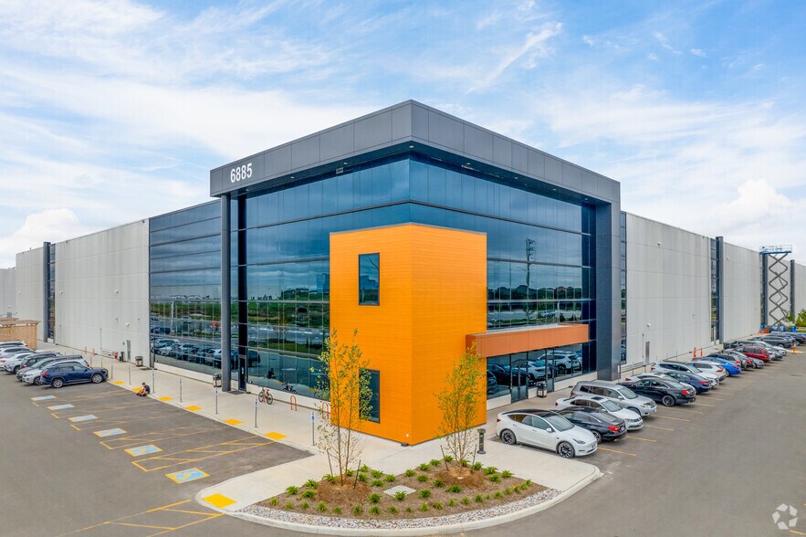 Primary Photo Of 6885 Langstaff Rd, Vaughan Warehouse For Lease