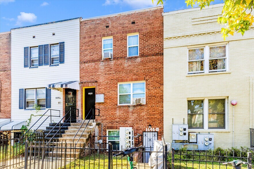 More Photos Of 1646 Montello Ave NE, Washington Apartments For Sale