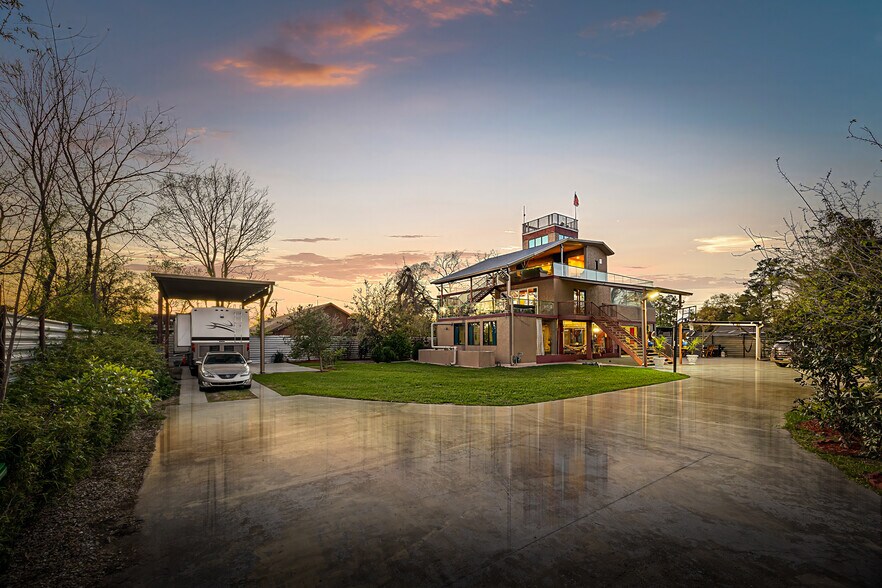 More Photos Of 4015 Luell St, Houston Specialty For Sale