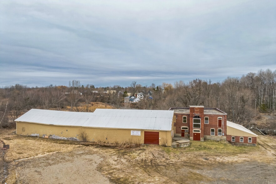 More Photos Of 60 Mill St, Corinna Self Storage For Sale
